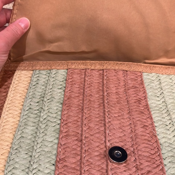 Ayla multicolored cross body and clutch NWT - Picture 5 of 7